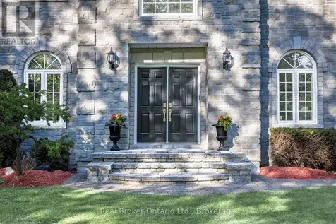 9 Paige Court Hamilton Township ON K9A 0W6