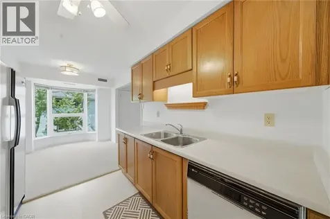 416 Limeridge Road East Hamilton ON L9A 2S7