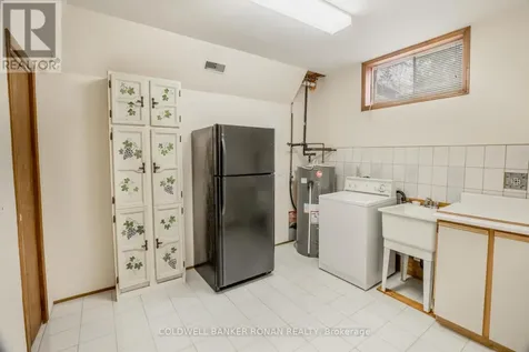 24 Pine Forest Drive Tiny ON L0L 2T0