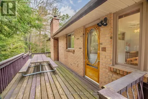 24 Pine Forest Drive Tiny ON L0L 2T0