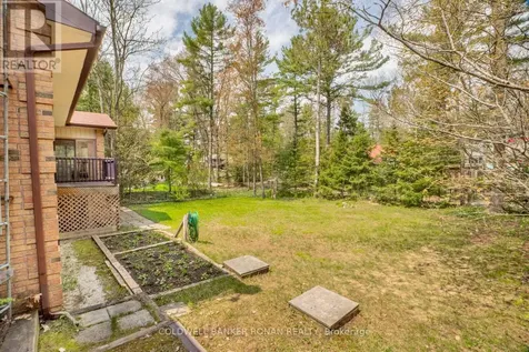 24 Pine Forest Drive Tiny ON L0L 2T0