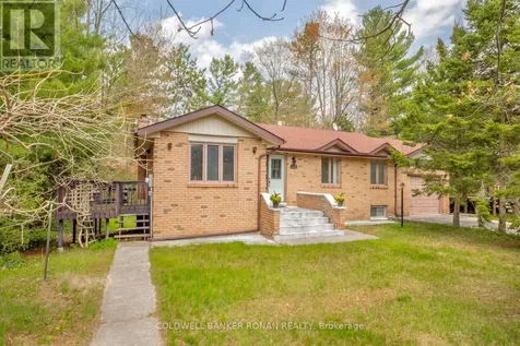 24 Pine Forest Drive Tiny ON L0L 2T0