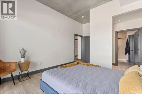 1624 Lauzon Windsor ON N8S 0B7