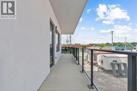 1624 Lauzon Windsor ON N8S 0B7