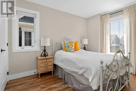 130 Courtland Street Blue Mountains ON L9Y 5L8