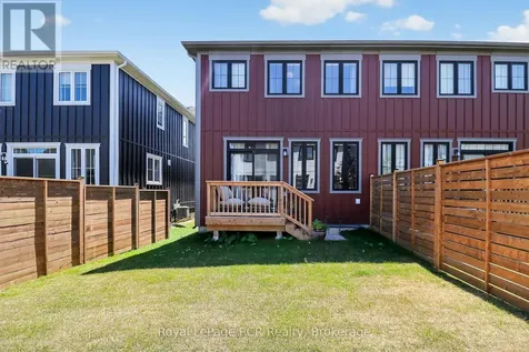 130 Courtland Street Blue Mountains ON L9Y 5L8