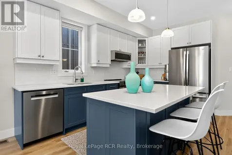 130 Courtland Street Blue Mountains ON L9Y 5L8