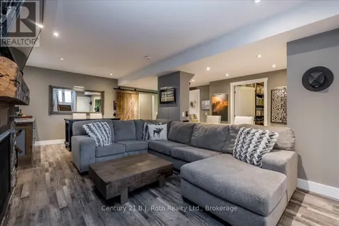 40 Grand Poplar Lane Wasaga Beach ON L9Z 0E2