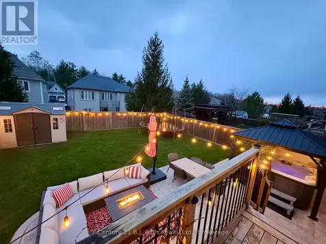 40 Grand Poplar Lane Wasaga Beach ON L9Z 0E2