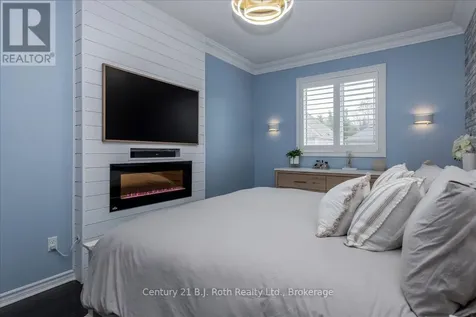 40 Grand Poplar Lane Wasaga Beach ON L9Z 0E2