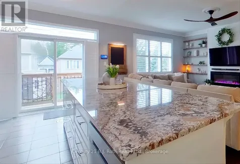 40 Grand Poplar Lane Wasaga Beach ON L9Z 0E2