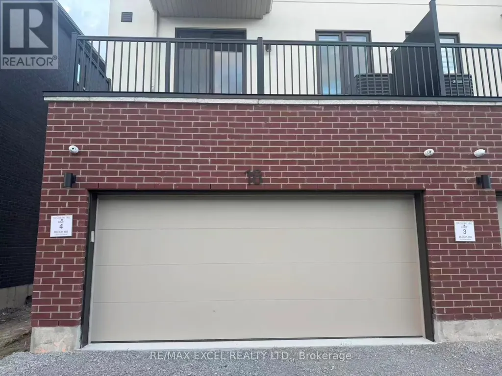 18 Big Willow Crescent Richmond Hill ON L4E 3R4