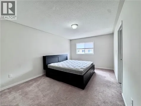 110 Highland Road East Kitchener ON N2M 3S1