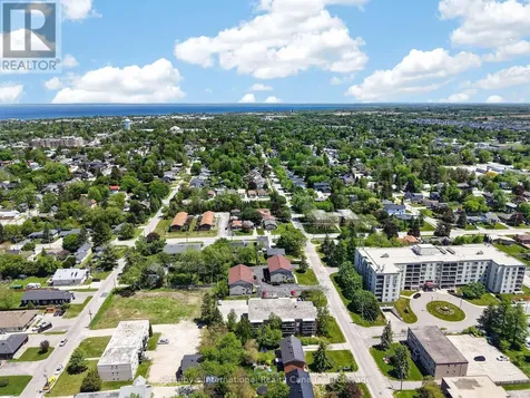 173 Eighth Street Collingwood ON L9Y 2C9