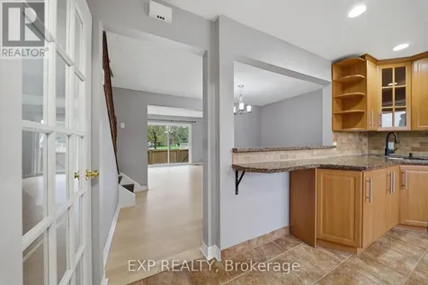 1713 Heatherington Road Ottawa ON K1V 8T8