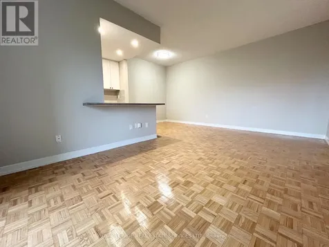 16 Cedarwoods Crescent Kitchener ON N2C 2L4