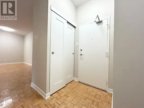 16 Cedarwoods Crescent Kitchener ON N2C 2L4
