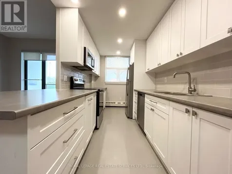 16 Cedarwoods Crescent Kitchener ON N2C 2L4