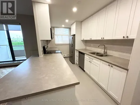 16 Cedarwoods Crescent Kitchener ON N2C 2L4