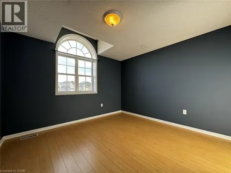 37 Northcliffe Crescent Cambridge ON N3C 4M7