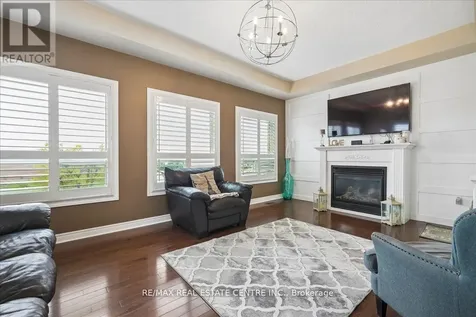 33 Paula Court Orangeville ON L9W 5V1