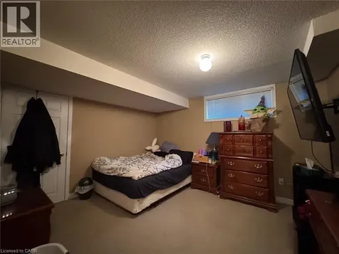 517 Northbrook Place Kitchener ON N2R 1L8