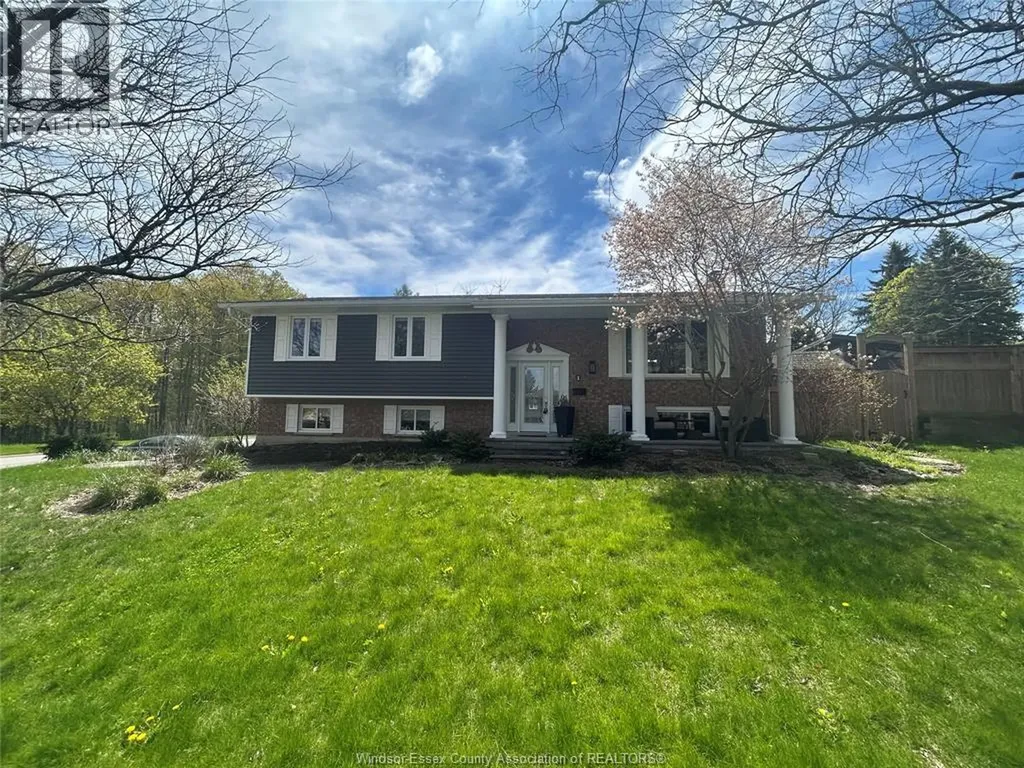 1 Sunset Place Elmira ON N3B 3E2