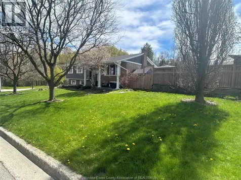 1 Sunset Place Elmira ON N3B 3E2