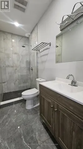 61 Parent Avenue Ottawa ON K1N 7A7