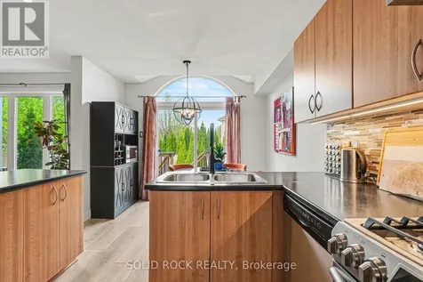 2064 Dunollie Crescent Ottawa ON K2W 1H6