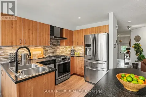 2064 Dunollie Crescent Ottawa ON K2W 1H6