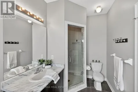 256 Johnson Drive Shelburne ON L9V 3V7