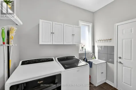 256 Johnson Drive Shelburne ON L9V 3V7