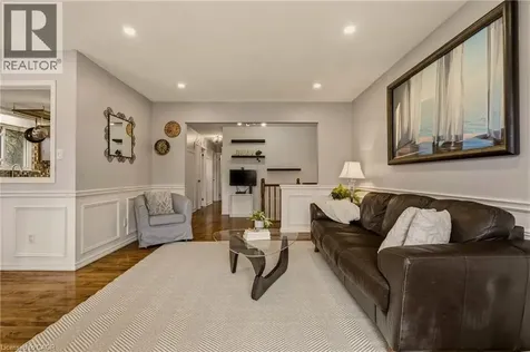 21 Milverton Close Waterdown ON L8B 0B1