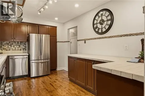 21 Milverton Close Waterdown ON L8B 0B1