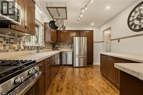 21 Milverton Close Waterdown ON L8B 0B1