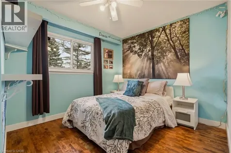 21 Milverton Close Waterdown ON L8B 0B1