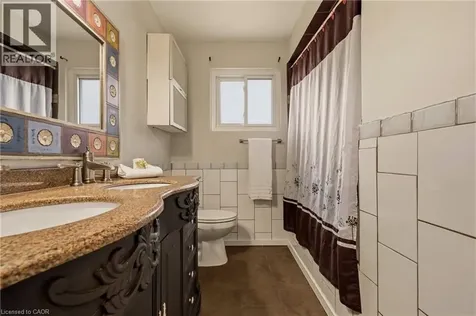 21 Milverton Close Waterdown ON L8B 0B1
