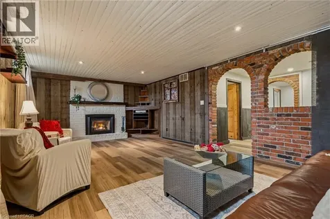 21 Milverton Close Waterdown ON L8B 0B1