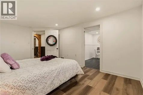 21 Milverton Close Waterdown ON L8B 0B1