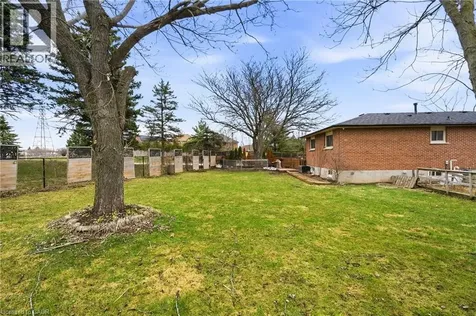 21 Milverton Close Waterdown ON L8B 0B1