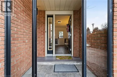 21 Milverton Close Waterdown ON L8B 0B1