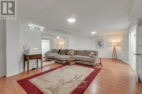 8 Vista View Court Caledon ON L7C 1E1
