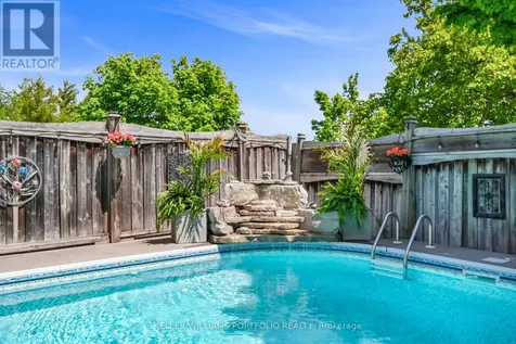 8 Vista View Court Caledon ON L7C 1E1