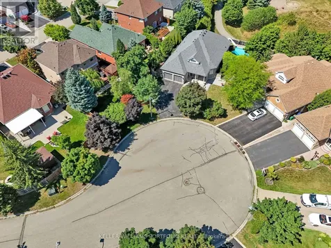8 Vista View Court Caledon ON L7C 1E1