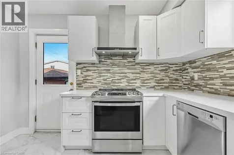 146 Craigroyston Road Hamilton ON L8K 3K1
