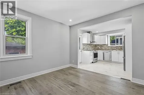 146 Craigroyston Road Hamilton ON L8K 3K1