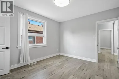 146 Craigroyston Road Hamilton ON L8K 3K1
