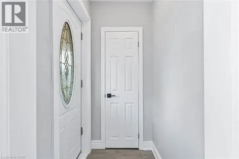 146 Craigroyston Road Hamilton ON L8K 3K1