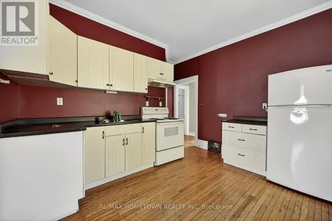 61 Pearl Street East Brockville ON K6V 1P6